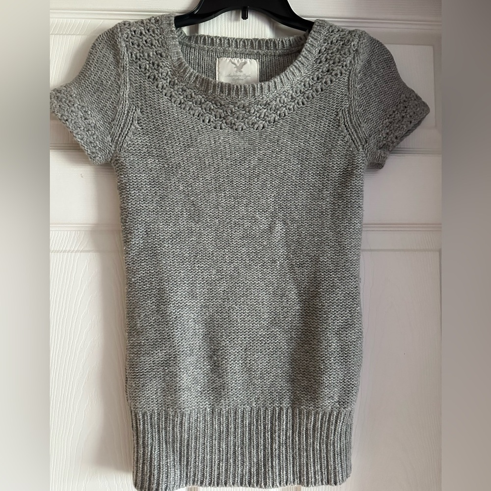 Short sleeved American eagle sweater